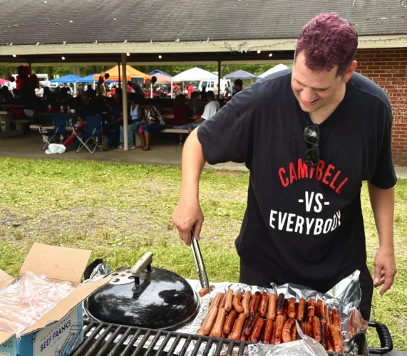 Block party brings Campbell residents together